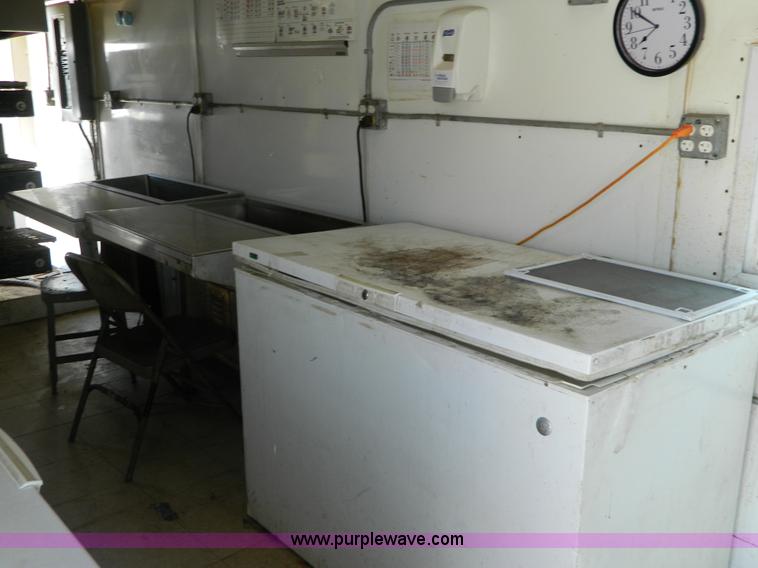 image for item G7906 2006 Haulmark TSC85X24WT2 24' enclosed trailer