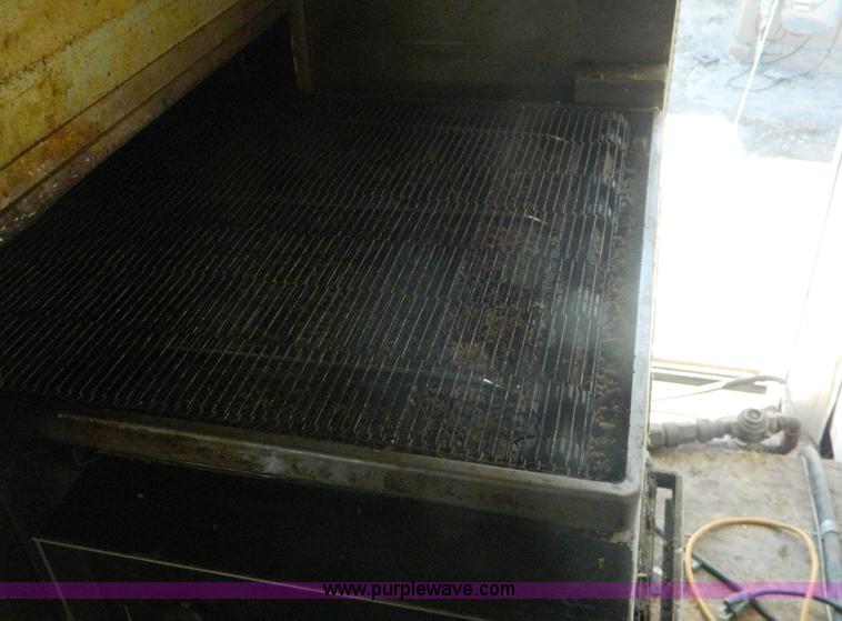 image for item G7906 2006 Haulmark TSC85X24WT2 24' enclosed trailer