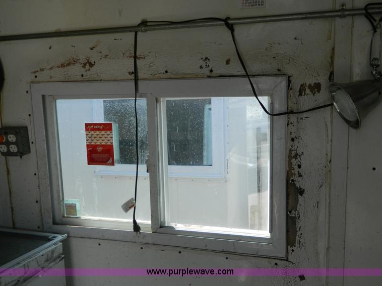 image for item G7906 2006 Haulmark TSC85X24WT2 24' enclosed trailer