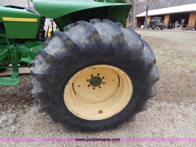 image for item H3860 John Deere 2640 tractor