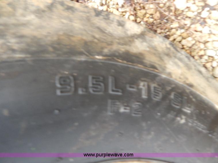 image for item H3860 John Deere 2640 tractor