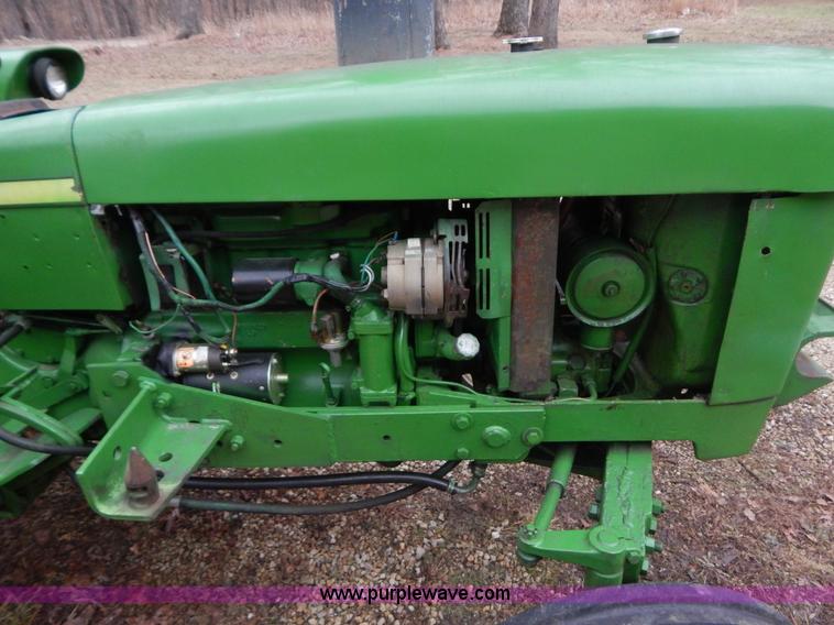 image for item H3860 John Deere 2640 tractor