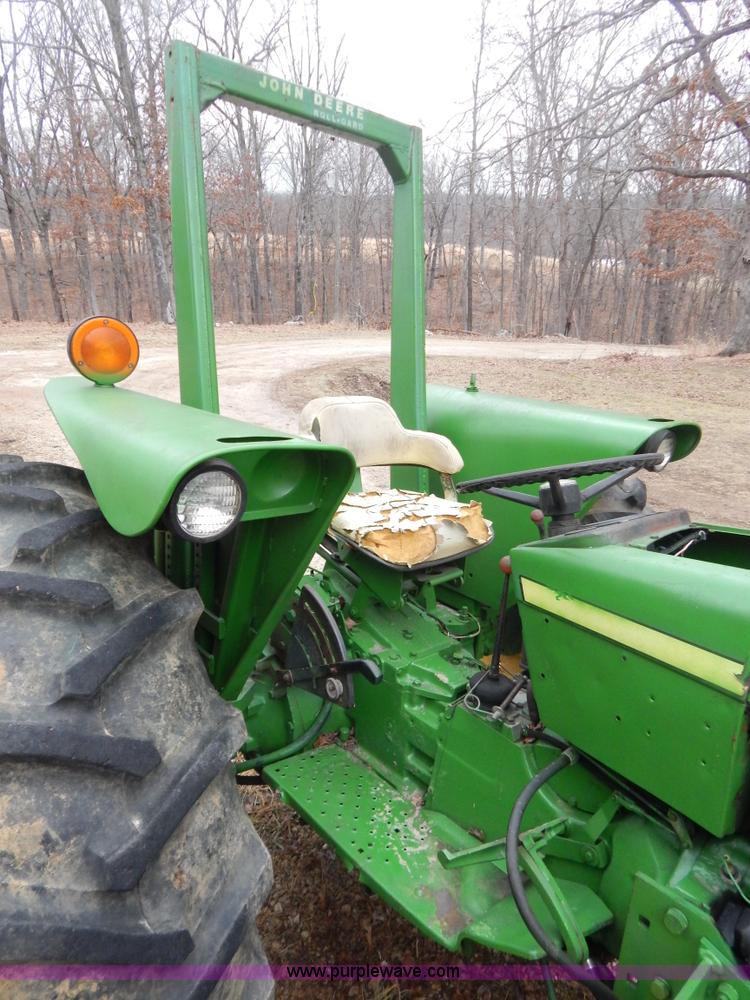 image for item H3860 John Deere 2640 tractor