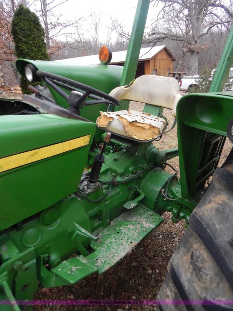 image for item H3860 John Deere 2640 tractor