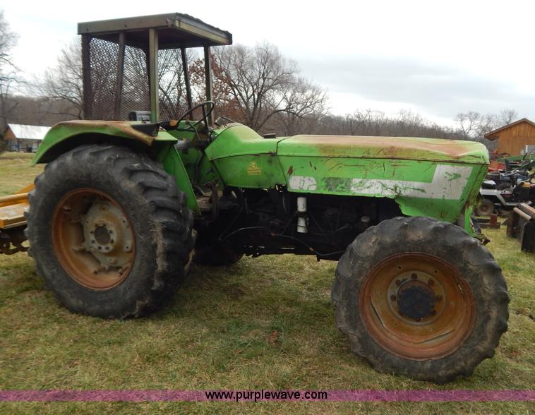 image for item H3866 Deutz MFWD tractor