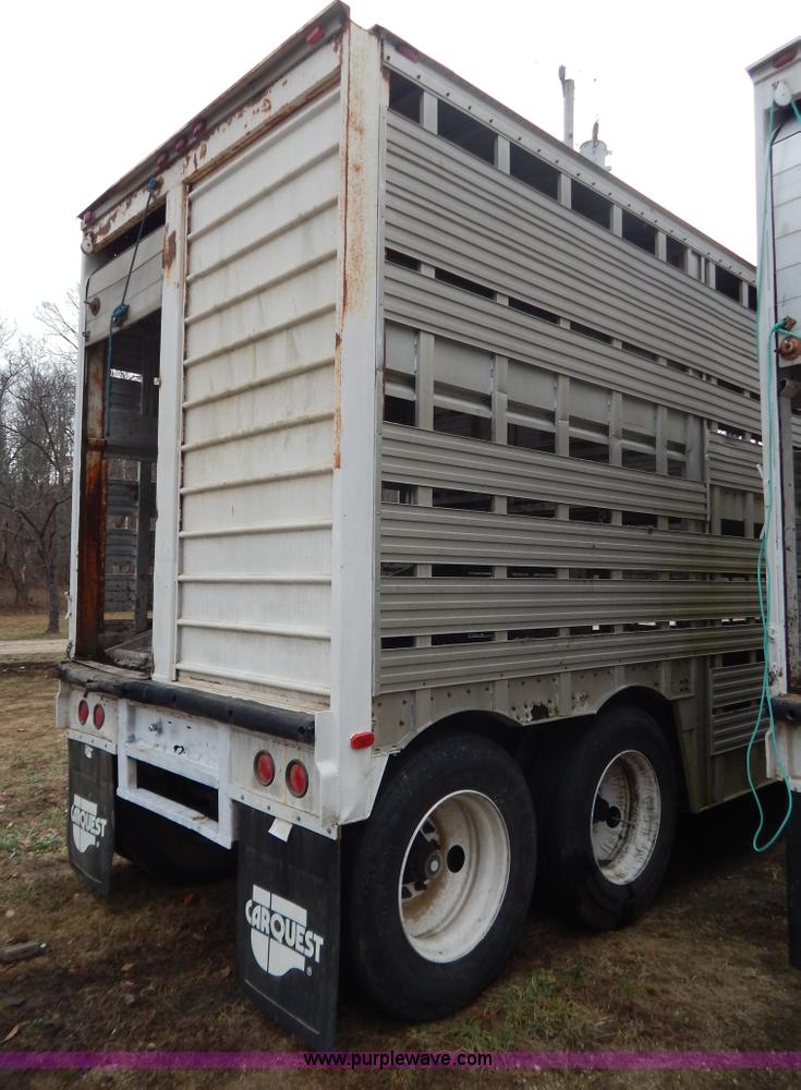 image for item H3881 1975 American 48' cattle pot trailer