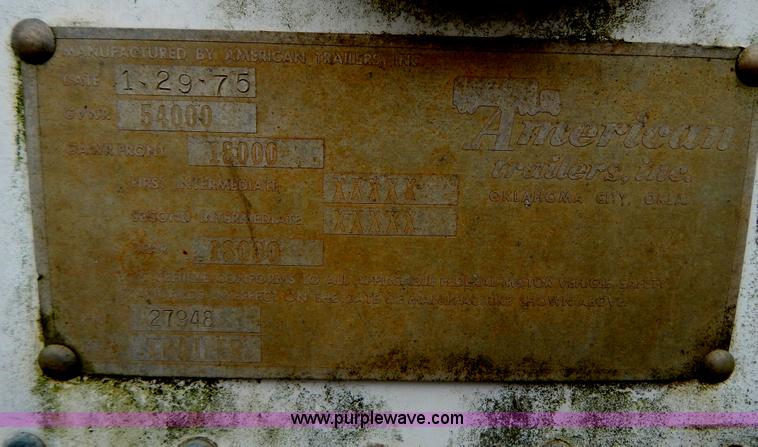 image for item H3881 1975 American 48' cattle pot trailer