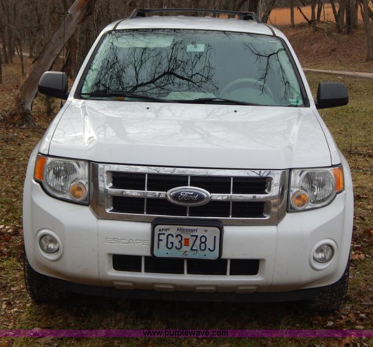 image for item H3887 2008 Ford Escape XLT SUV