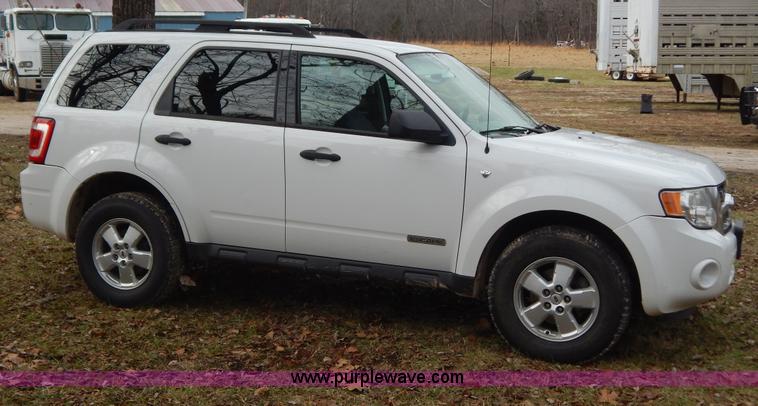 image for item H3887 2008 Ford Escape XLT SUV