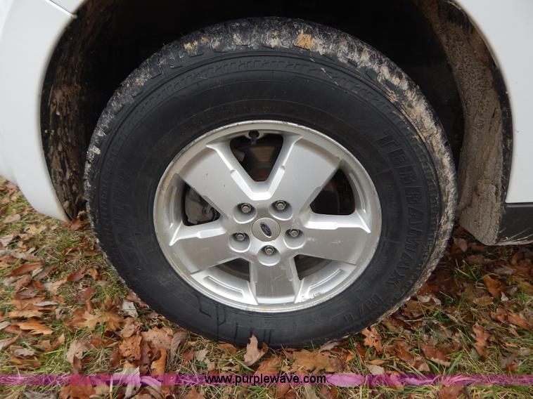 image for item H3887 2008 Ford Escape XLT SUV