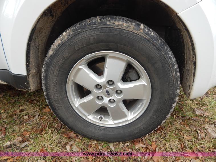 image for item H3887 2008 Ford Escape XLT SUV