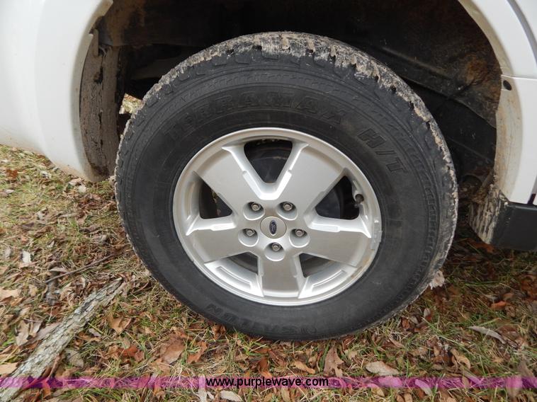 image for item H3887 2008 Ford Escape XLT SUV