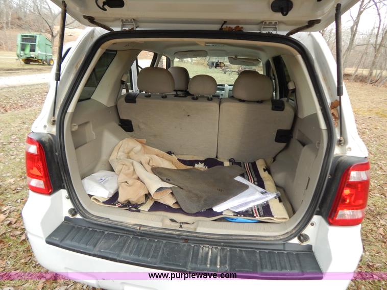 image for item H3887 2008 Ford Escape XLT SUV