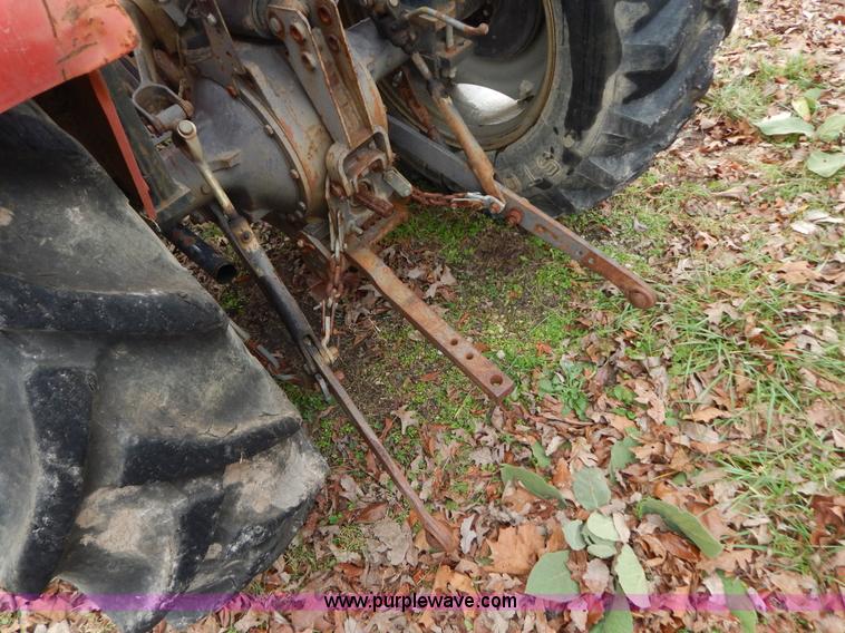 image for item H3889 Massey-Ferguson 231 tractor