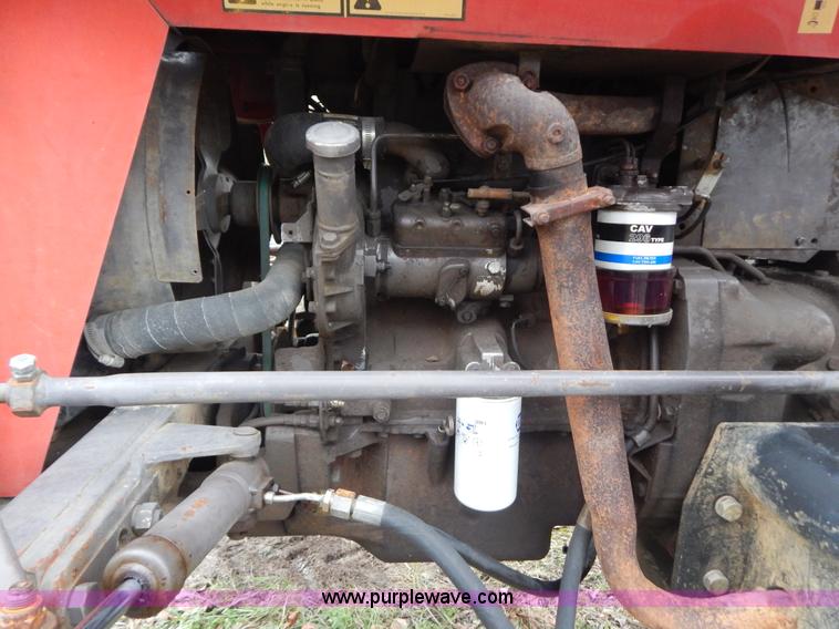 image for item H3889 Massey-Ferguson 231 tractor