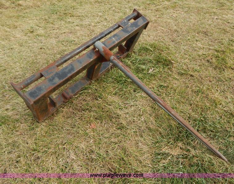 image for item H3889 Massey-Ferguson 231 tractor