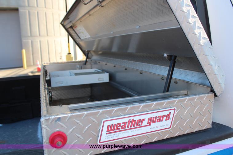 image for item H7780 2003 Ford F150 XL pickup truck