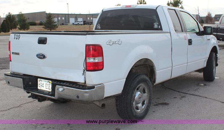 image for item H7784 2007 Ford F150 XLT SuperCab pickup truck