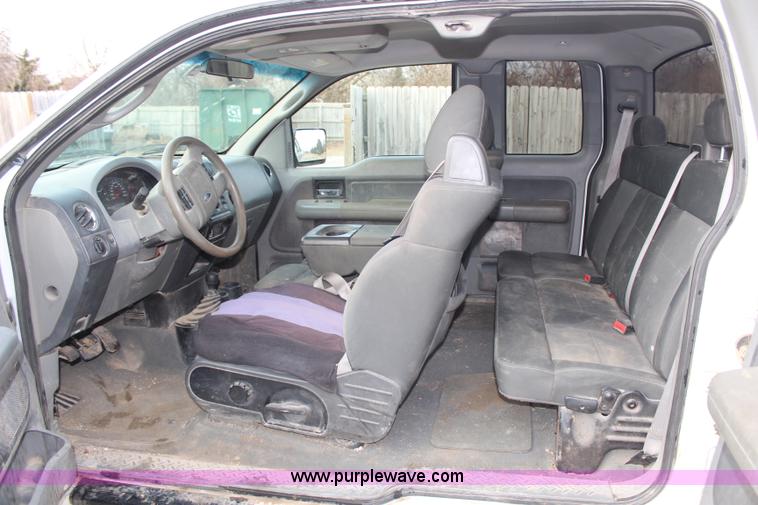 image for item H7784 2007 Ford F150 XLT SuperCab pickup truck