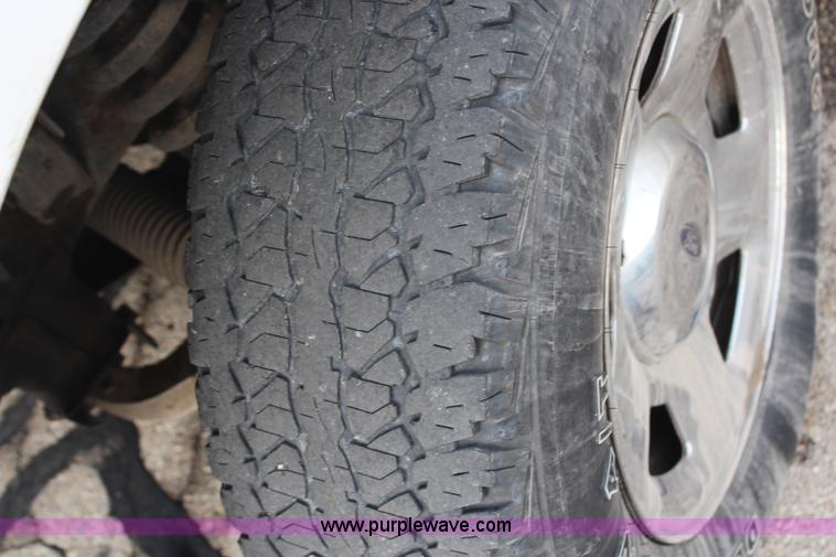 image for item H7784 2007 Ford F150 XLT SuperCab pickup truck