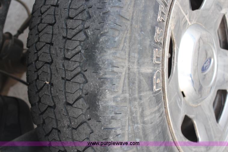 image for item H7784 2007 Ford F150 XLT SuperCab pickup truck