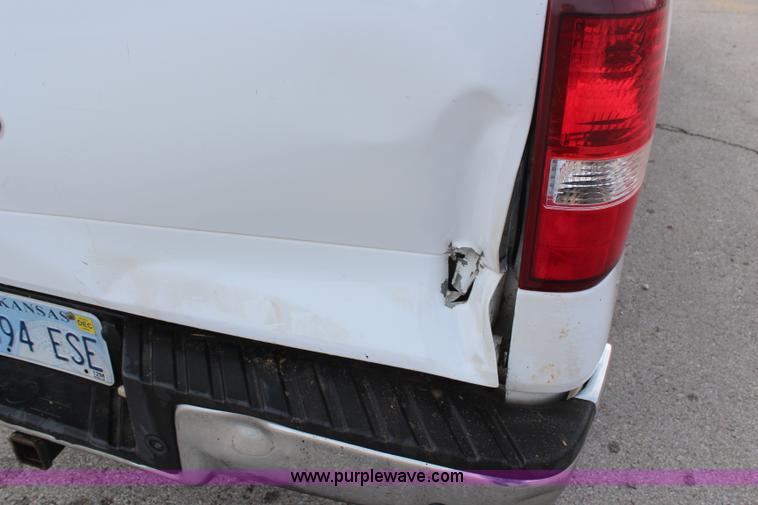 image for item H7784 2007 Ford F150 XLT SuperCab pickup truck