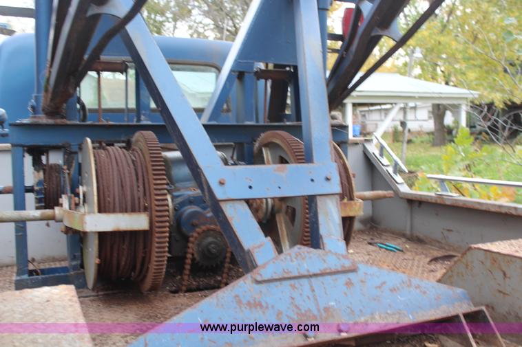 image for item H7949 1972 Chevrolet C60 wrecker truck