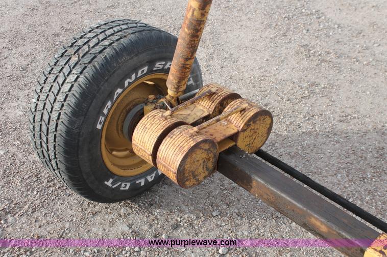 image for item H8351 Rustgo 195 mobile work platform