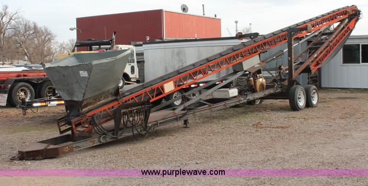 image for item H8352 Clearfield GL-72 mobile conveyor