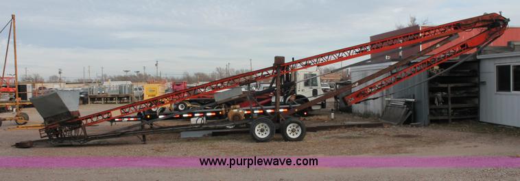 image for item H8352 Clearfield GL-72 mobile conveyor