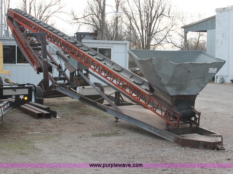image for item H8352 Clearfield GL-72 mobile conveyor