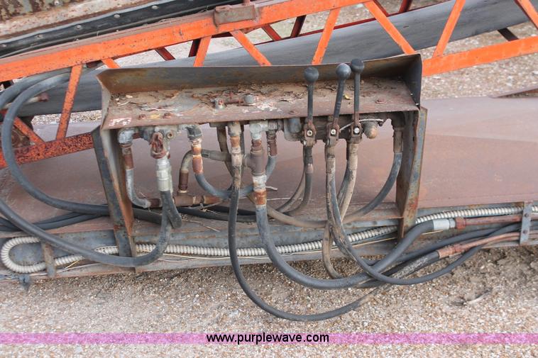 image for item H8352 Clearfield GL-72 mobile conveyor