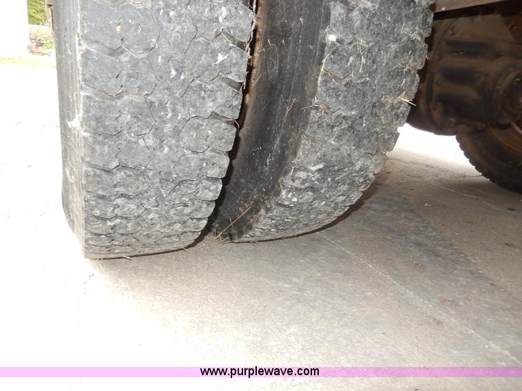 image for item H9584 1996 Blue Bird school bus