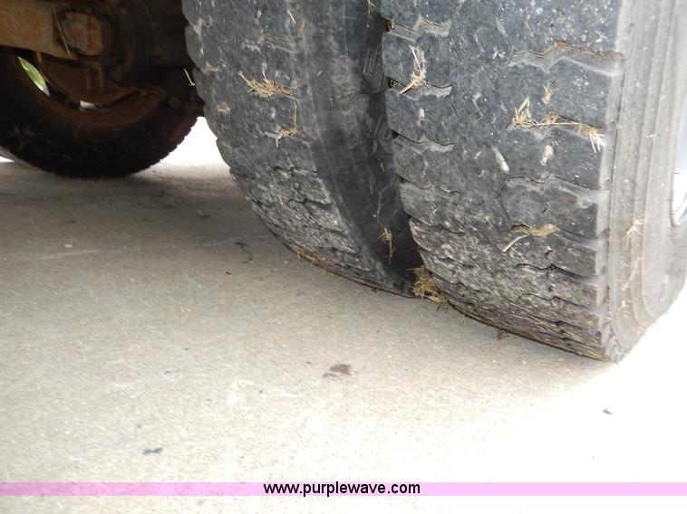 image for item H9584 1996 Blue Bird school bus