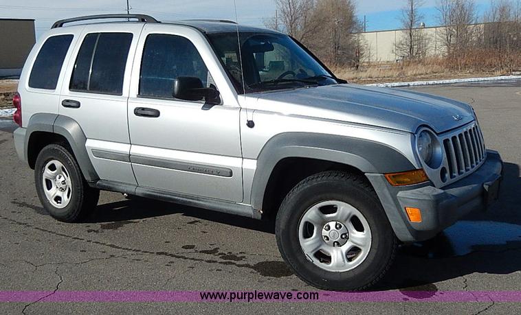 image for item I9459 2005 Jeep Liberty SUV