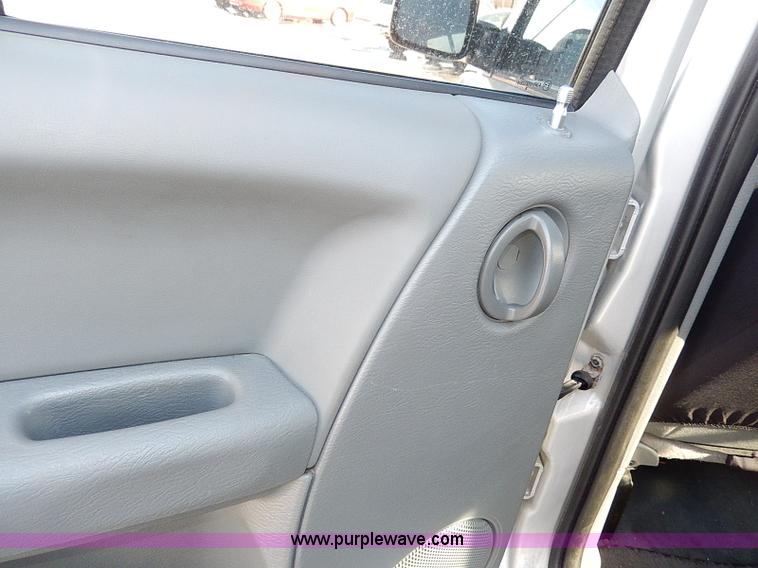 image for item I9459 2005 Jeep Liberty SUV