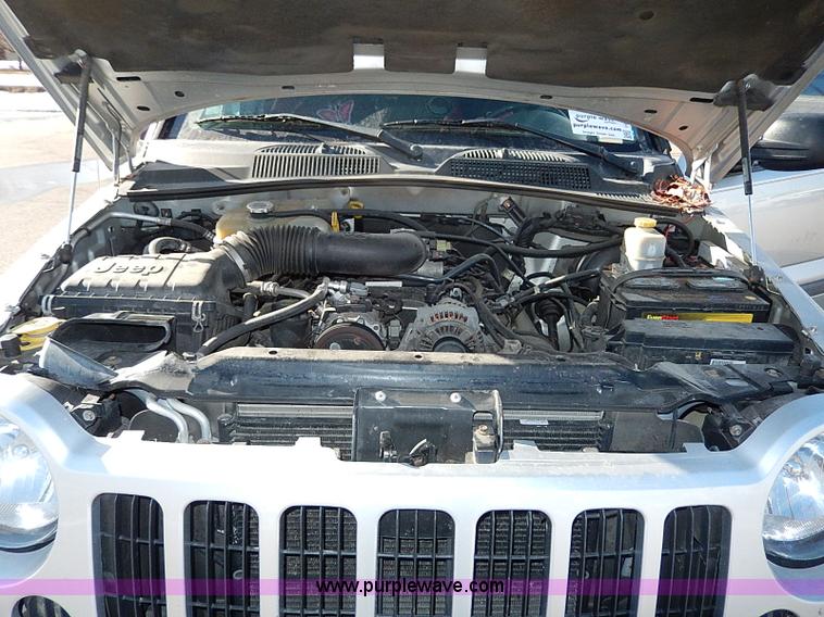 image for item I9459 2005 Jeep Liberty SUV