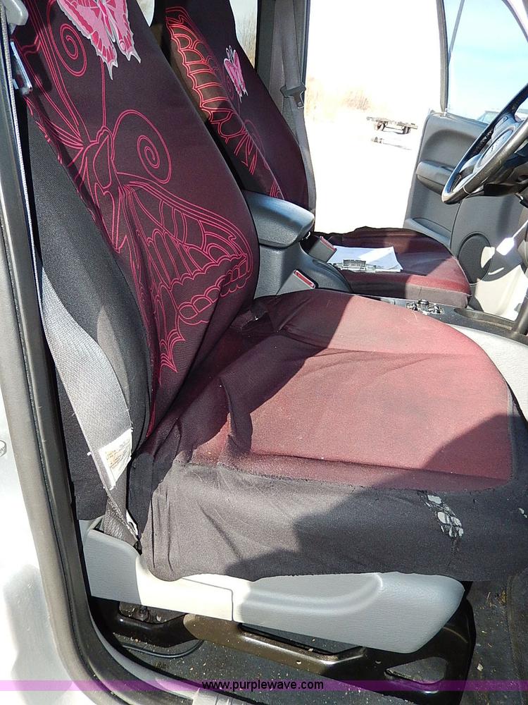 image for item I9459 2005 Jeep Liberty SUV