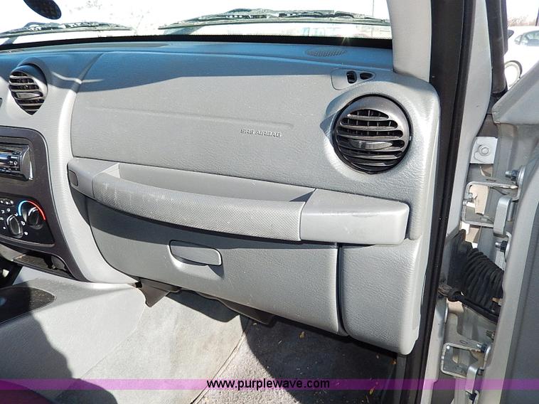 image for item I9459 2005 Jeep Liberty SUV