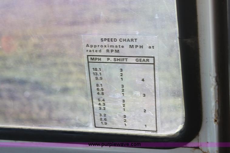 image for item AE9084 1979 Case 2090 tractor