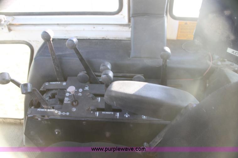 image for item AE9084 1979 Case 2090 tractor