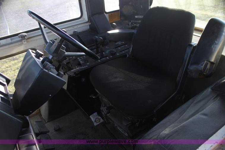 image for item AE9084 1979 Case 2090 tractor