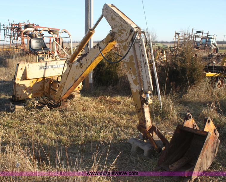 image for item AE9085 John Deere 51 backhoe attachment