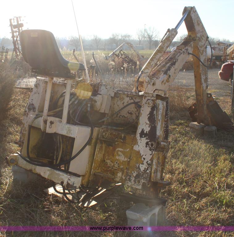 image for item AE9085 John Deere 51 backhoe attachment