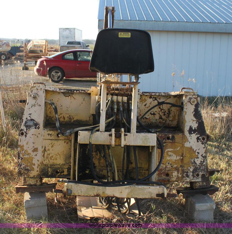 image for item AE9085 John Deere 51 backhoe attachment