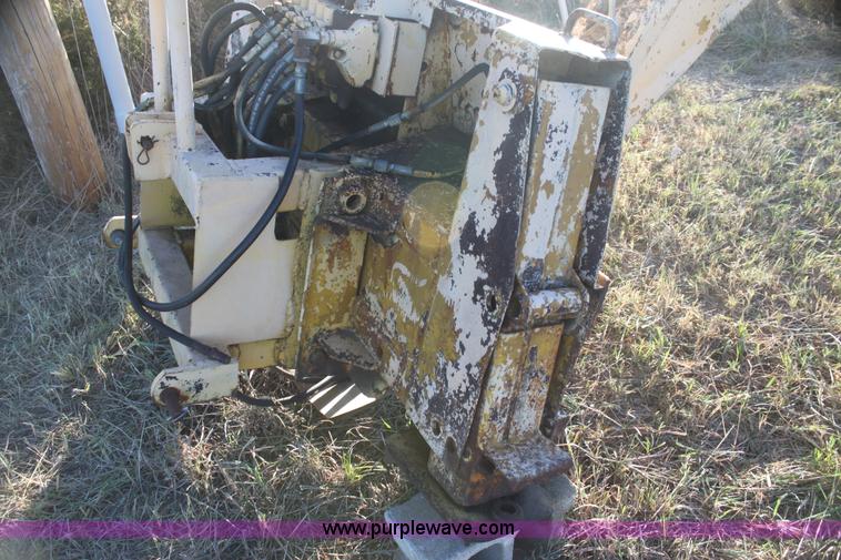 image for item AE9085 John Deere 51 backhoe attachment