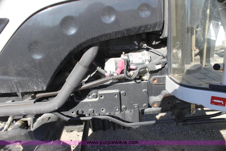 image for item C1685 2012 Bobcat CT235 MFWD tractor