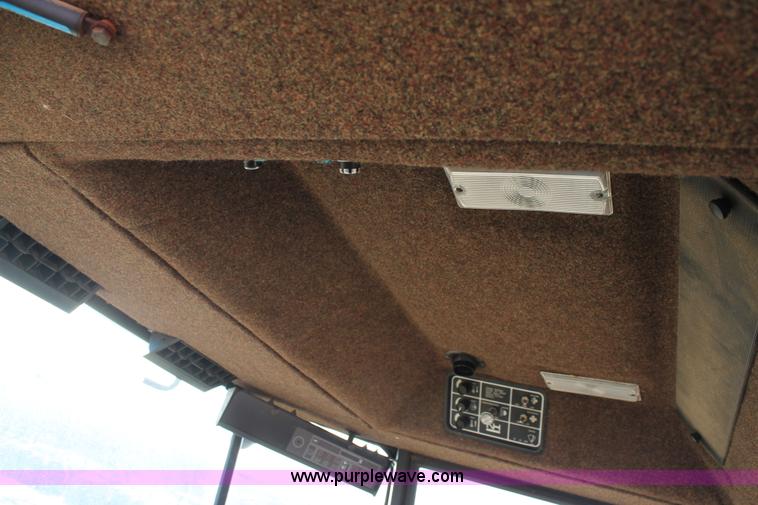 image for item C3671 1995 New Holland 2550 swather