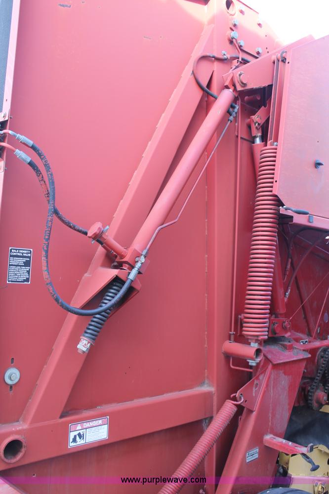 image for item C3675 1998 New Holland 664 round baler