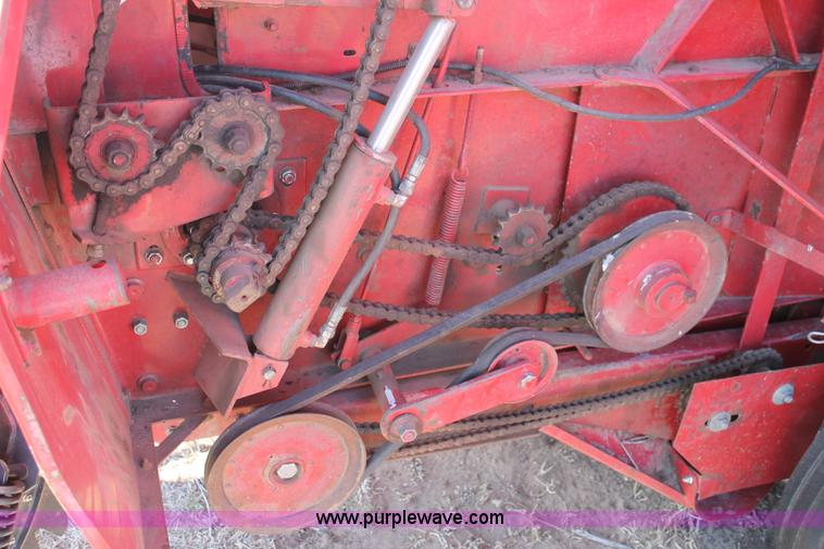 image for item C3682 1990 Case IH 8460 round baler